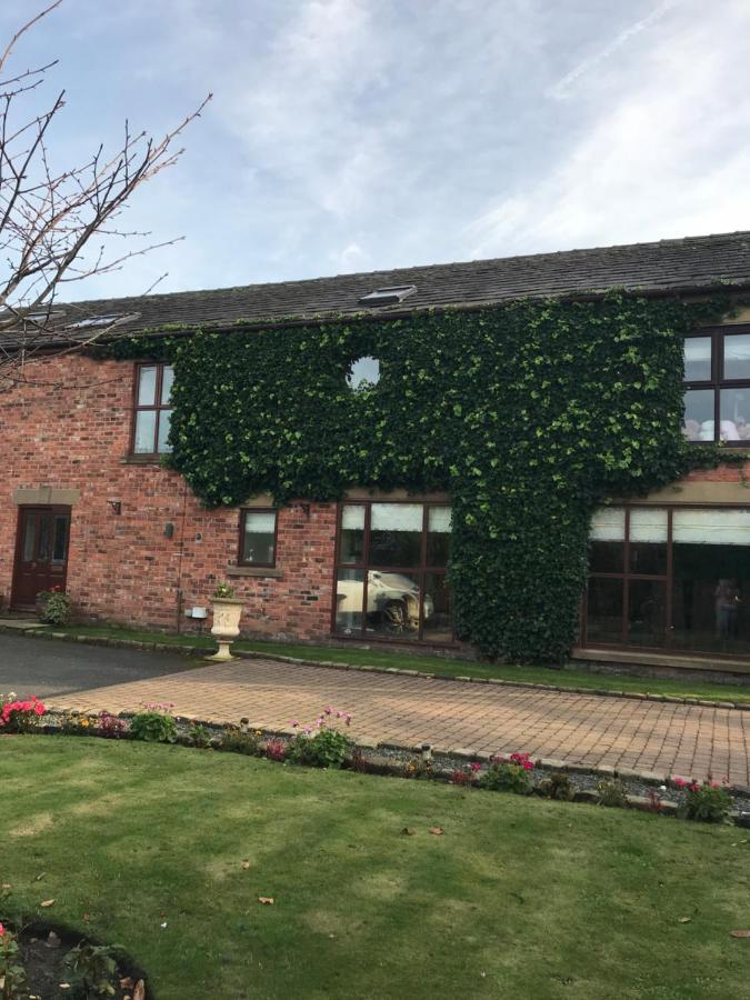 Mickering Barn Acomodação com café da manhã Aughton Exterior foto